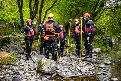 REACH AND RESCUE WADING POLE