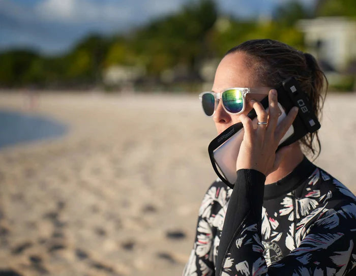 WATERPROOF PHONE CASE